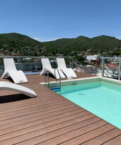 TEMPORARIO / DEPARTAMENTO CENTRICO CON PILETA