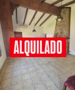 ALQUILER ANUAL / CASA SOBRE AV. CARCANO - USO COMERCIAL