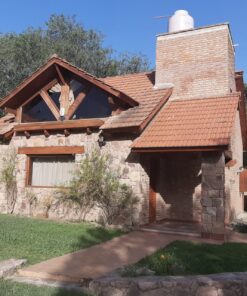 ALQUILER ANUAL – CABAÑA FRENTE AL RÍO EN PLAYAS DE ORO